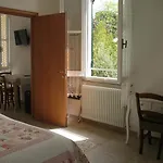 Guest house Affittacamere Antonella 3*