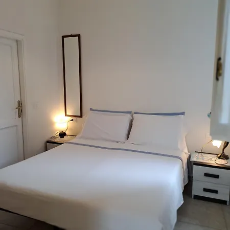 招待所 Affittacamere Antonella 蒙特罗索阿尔马雷