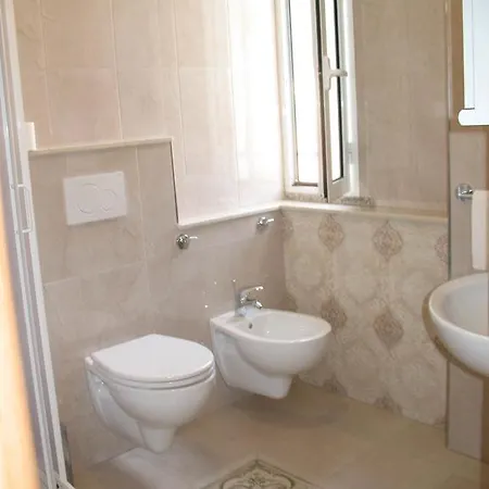 招待所 Affittacamere Antonella